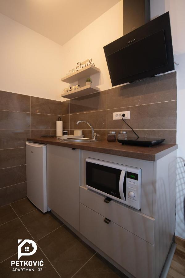 Petkovic Apartmani Studio32 야고디나 외부 사진