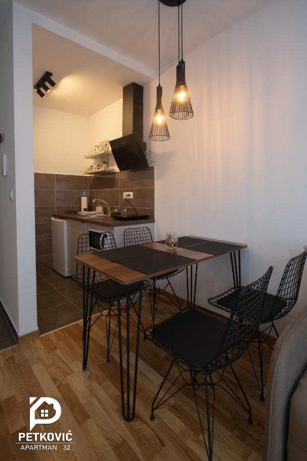 Petkovic Apartmani Studio32 야고디나 외부 사진