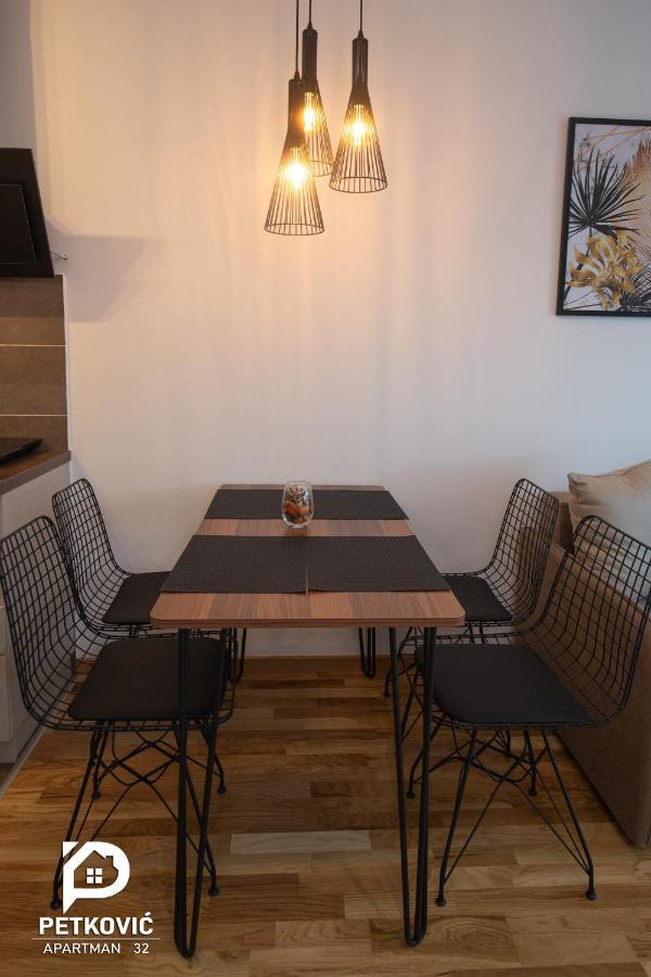 Petkovic Apartmani Studio32 야고디나 외부 사진